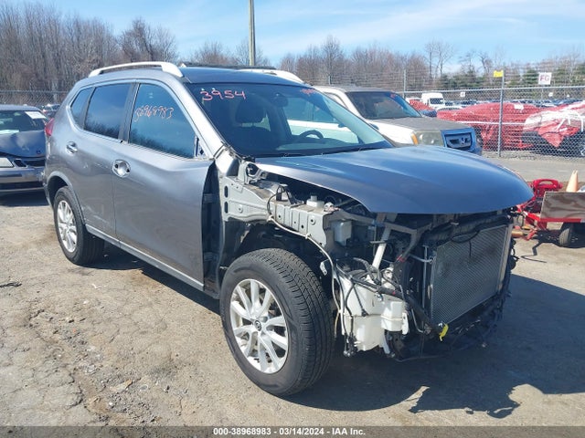 2018 KNMAT2MV3JP561511 main image