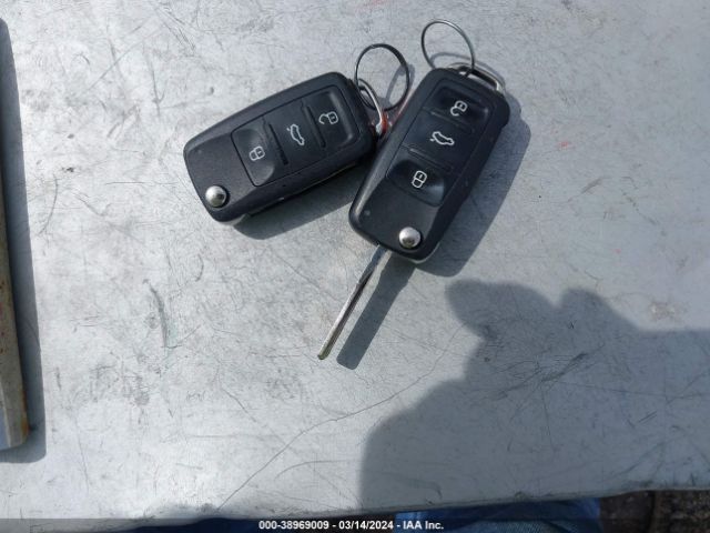 1VWBV7A30FC011001 Volkswagen Passat 2.0l Tdi Se
