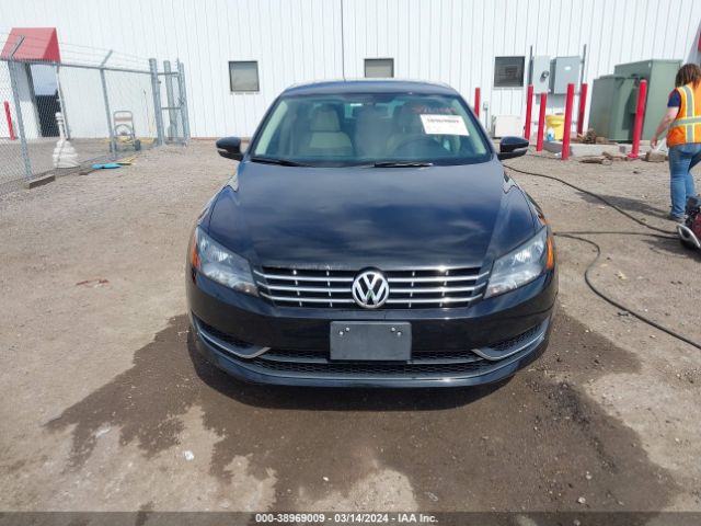 1VWBV7A30FC011001 Volkswagen Passat 2.0l Tdi Se