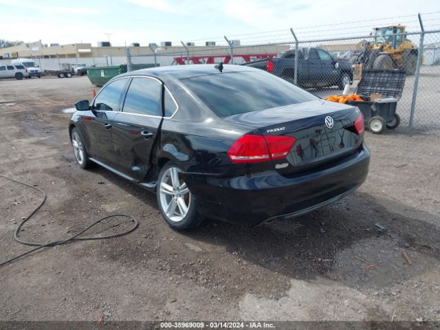 1VWBV7A30FC011001 Volkswagen Passat 2.0l Tdi Se