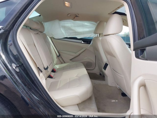 1VWBV7A30FC011001 Volkswagen Passat 2.0l Tdi Se