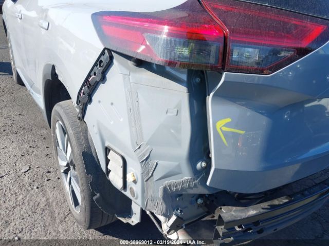 JN8BT3DC7NW120053 Nissan Rogue Platinum Fwd