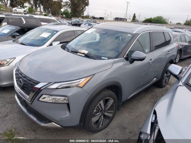JN8BT3DC7NW120053 Nissan Rogue Platinum Fwd