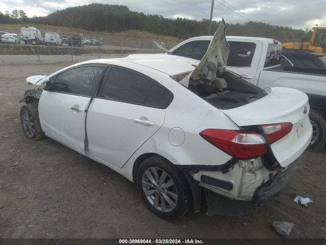 KIA FORTE LX 2015 KNAFX4A68F5356544 Image 3