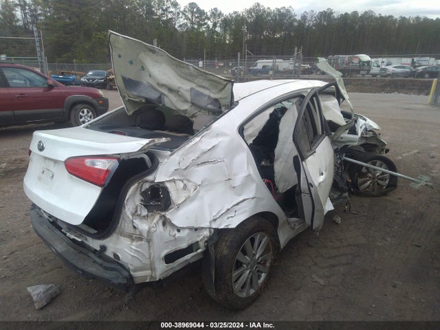 KIA FORTE LX 2015 KNAFX4A68F5356544 Image 4