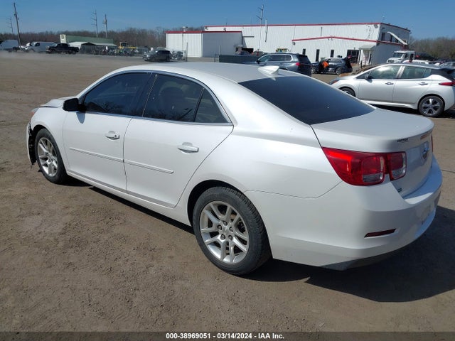 Chevrolet MALIBU 1LT 2015 1G11C5SL1FF237353 Image 3