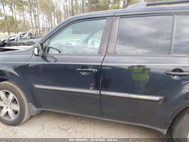 Honda Pilot Touring 2015 5FNYF4H97FB073856 Image 15