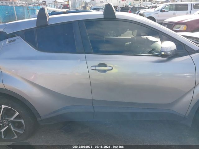 NMTKHMBX4JR028867 Toyota C-HR XLE