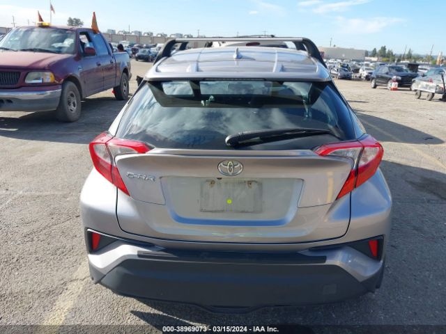 NMTKHMBX4JR028867 Toyota C-HR XLE