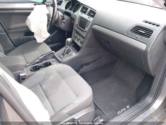 3VWC17AU9GM504345 Volkswagen Golf Sportwagen Tsi S 4-door