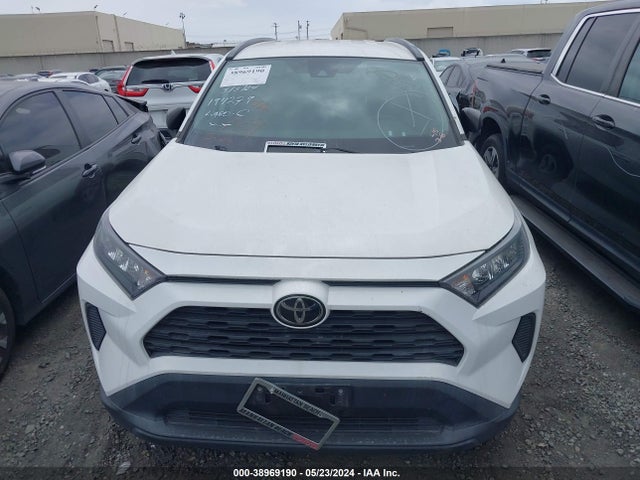 Toyota RAV4 LE 2019 2T3H1RFV3KC008908 Image 13