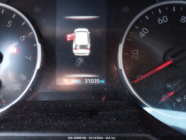 Toyota RAV4 LE 2019 2T3H1RFV3KC008908 Image 16