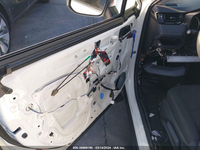 Toyota RAV4 LE 2019 2T3H1RFV3KC008908 Image 12