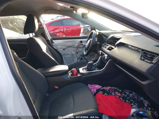 Toyota RAV4 LE 2019 2T3H1RFV3KC008908 Image 5