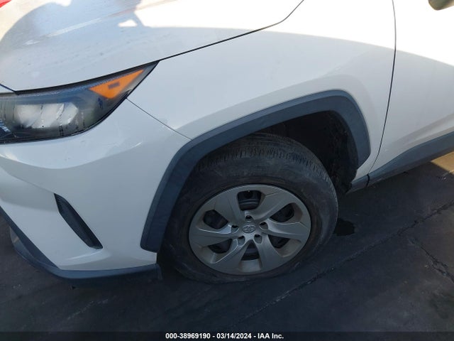 Toyota RAV4 LE 2019 2T3H1RFV3KC008908 Image 6