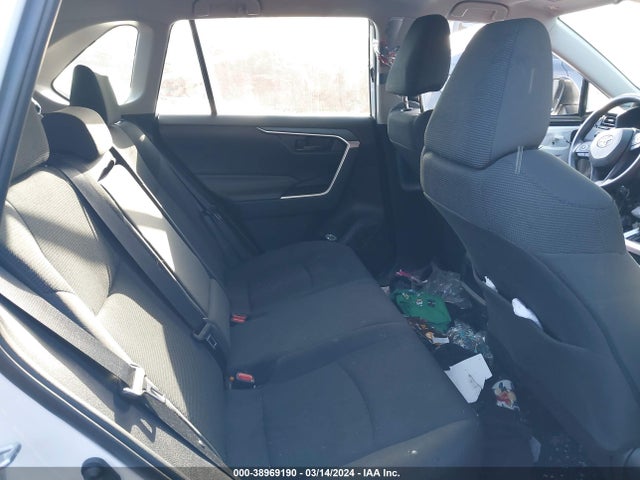 Toyota RAV4 LE 2019 2T3H1RFV3KC008908 Image 8
