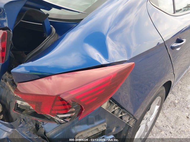 Hyundai ELANTRA SEL 2020 5NPD84LF2LH569795 Image 18