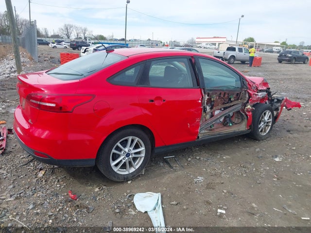 Ford FOCUS SE 2015 1FADP3F27FL381821 Image 4