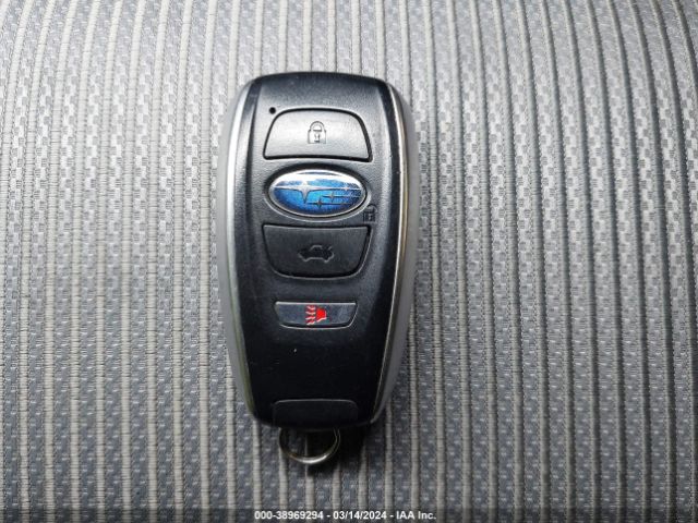 4S3BWAF64P3010516 Subaru Legacy Premium