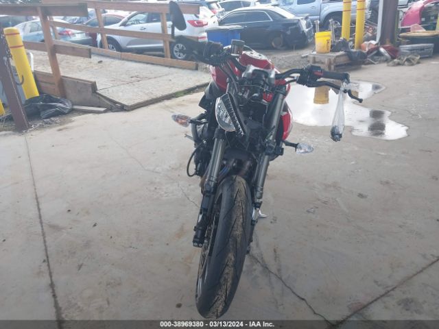 2024 TRIUMPH MOTORCYCLE STREET TRIPLE SMTA614K1RTBJ6683 Photo 4