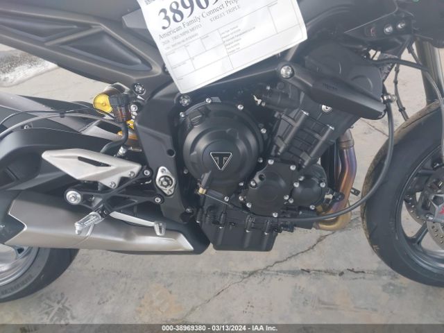 2024 TRIUMPH MOTORCYCLE STREET TRIPLE SMTA614K1RTBJ6683 Photo 7