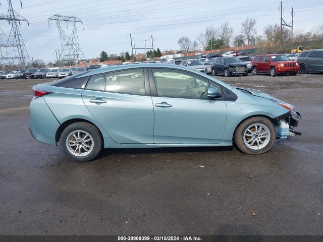 Toyota Prius Three 2016 JTDKARFU5G3006910 Image 13