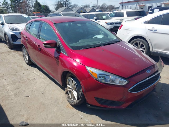 Ford FOCUS SE 2016 1FADP3K22GL266146 Image 1