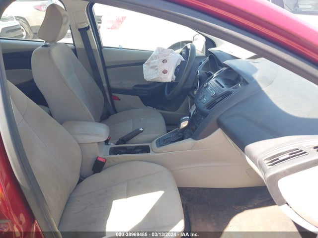 Ford FOCUS SE 2016 1FADP3K22GL266146 Image 5