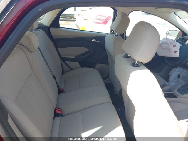 Ford FOCUS SE 2016 1FADP3K22GL266146 Image 8