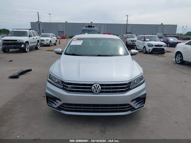 1VWDT7A39HC035766 Volkswagen Passat 1.8t R-line