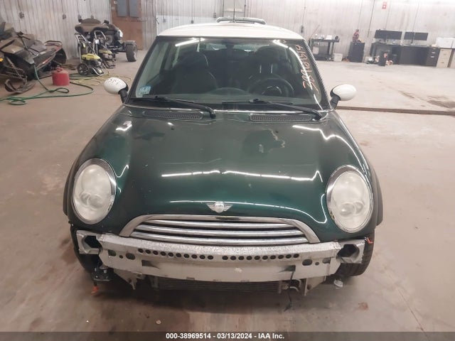 2006 MINI COOPER WMWRC33596TK72350 Photo 9