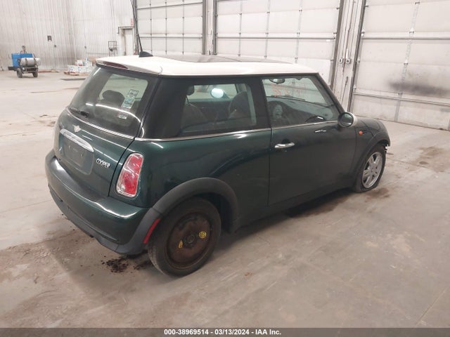 2006 MINI COOPER WMWRC33596TK72350 Photo 3