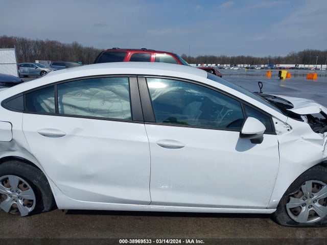 Chevrolet Cruze Ls Auto 2017 1G1BC5SMXH7204300 Image 14