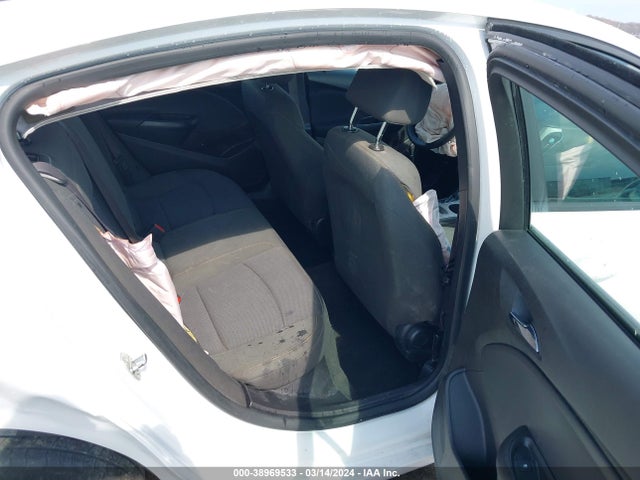 Chevrolet Cruze Ls Auto 2017 1G1BC5SMXH7204300 Image 8