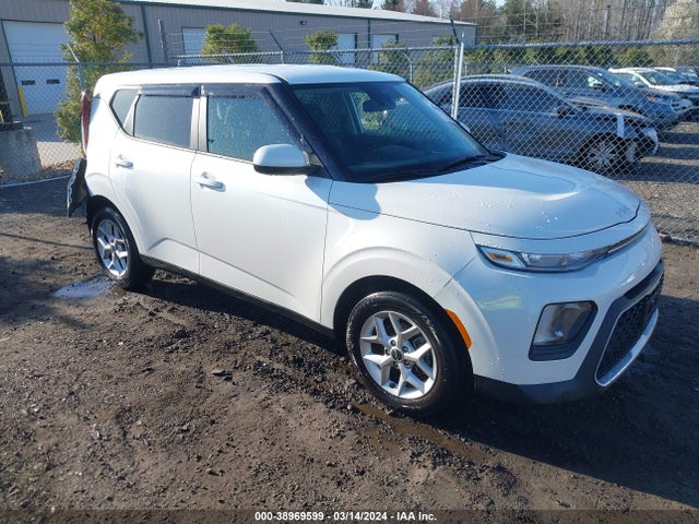 KIA SOUL LX 2022 KNDJ23AU1N7829451 Image 1