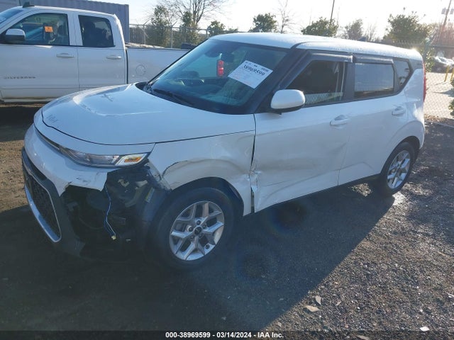 KIA SOUL LX 2022 KNDJ23AU1N7829451 Image 2
