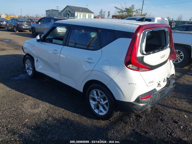 KIA SOUL LX 2022 KNDJ23AU1N7829451 Image 3