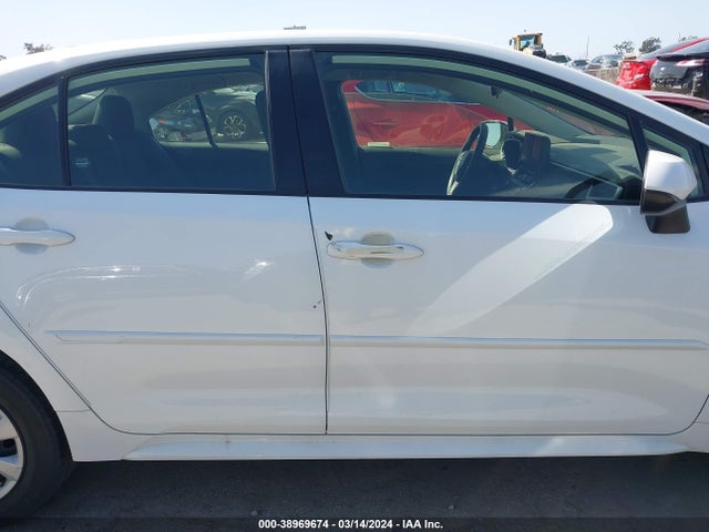 Toyota Corolla Hybrid Le 2023 JTDBCMFE1P3017182 Image 13