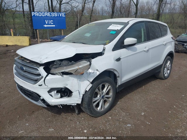 Ford ESCAPE SE 2017 1FMCU0G93HUE89967 Image 2