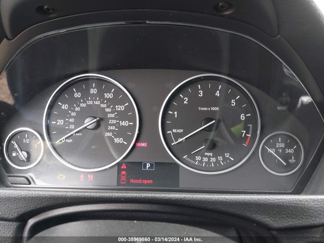 BMW 320i 2015 WBA3B1C50FK136580 Image 7