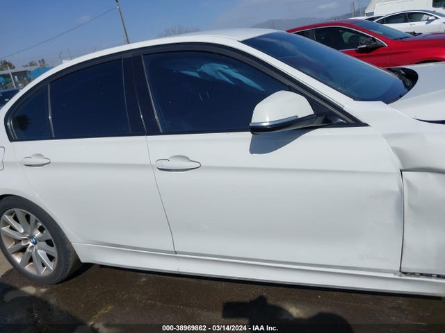 BMW 328I 2016 WBA8E9G58GNT88440 Image 14