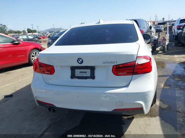 BMW 328I 2016 WBA8E9G58GNT88440 Image 17