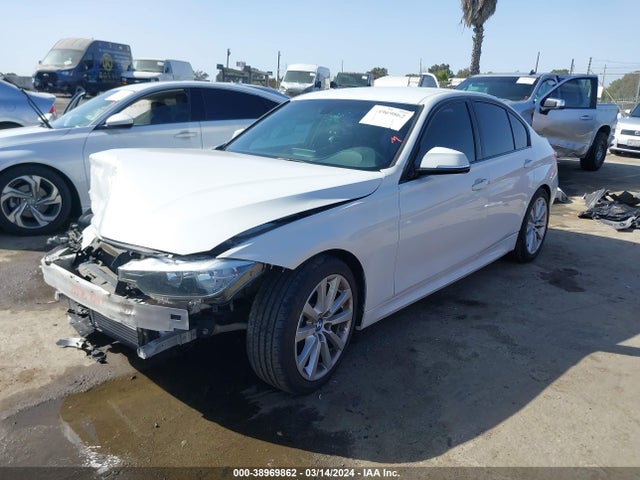 BMW 328I 2016 WBA8E9G58GNT88440 Image 2