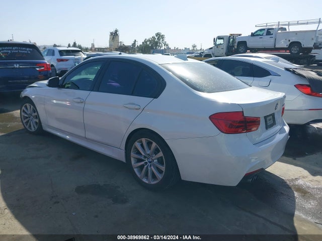 BMW 328I 2016 WBA8E9G58GNT88440 Image 3