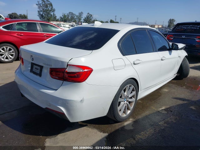 BMW 328I 2016 WBA8E9G58GNT88440 Image 4