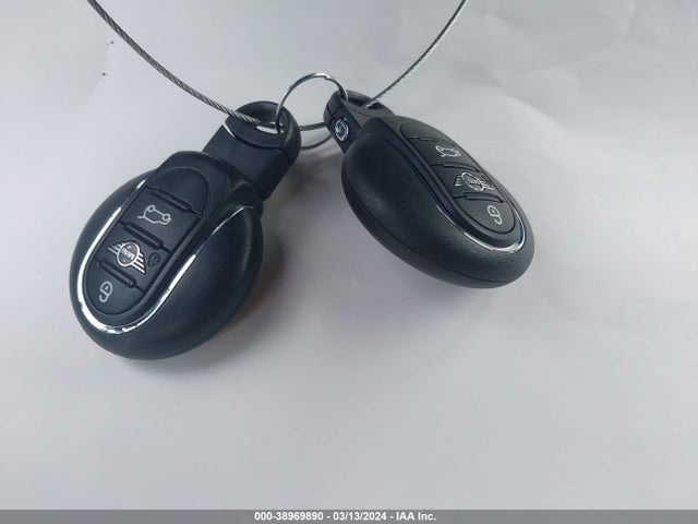 2020 MINI CONVERTIBLE WMWWJ5C09L3G55583 Photo 10