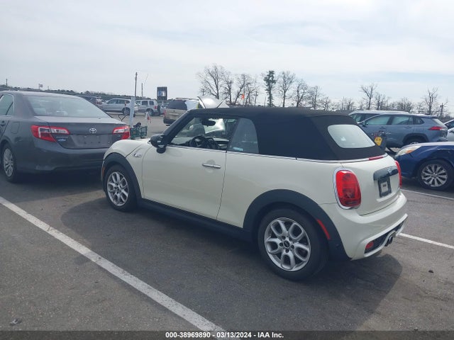 2020 MINI CONVERTIBLE WMWWJ5C09L3G55583 Photo 2