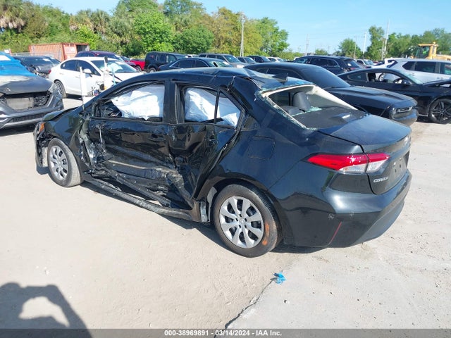 Toyota COROLLA LE 2022 5YFEPMAE2NP385318 Image 3