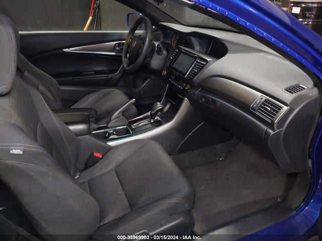 Honda ACCORD EX 2017 1HGCT1B7XHA001328 Image 5