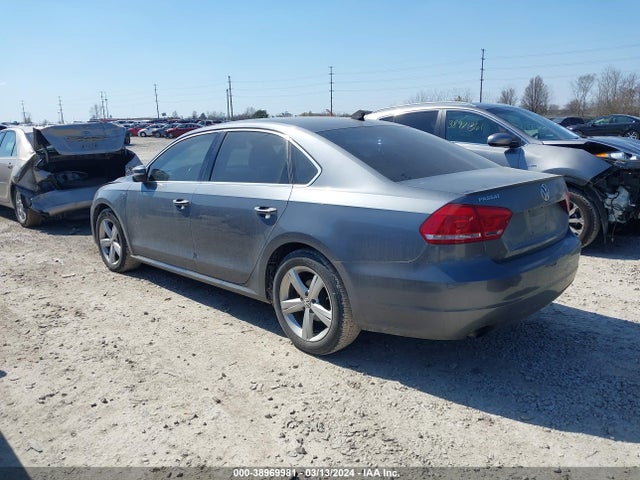 Volkswagen Passat 1.8t Wolfsburg Edition 2014 1VWAT7A39EC037189 Image 3
